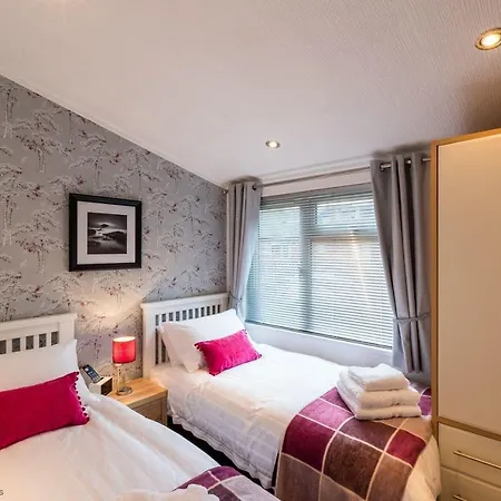 Holiday home Broad Larch *