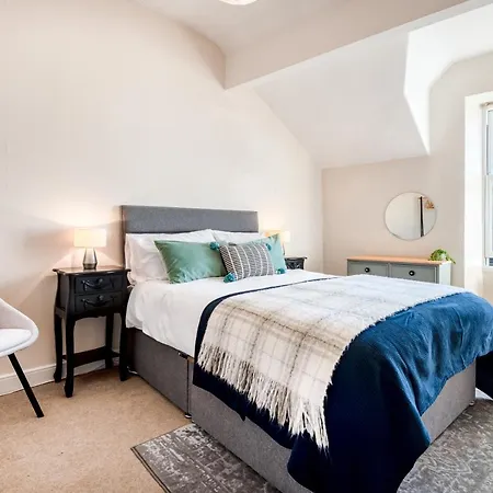 The Loft- Duplex Apartment, Family Friendly! Bowness-on-Windermere
