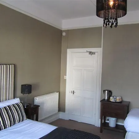 Monties - Adults Only 3*