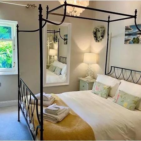 Storrs Gate House 5* Bowness-on-Windermere