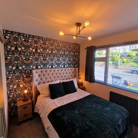 Apartment - 3 Bed - Hot Tub House