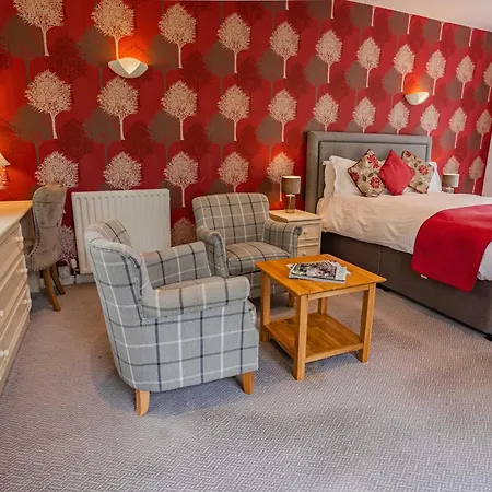 Burn Garden - On Windermere 4*