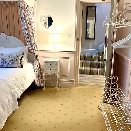 Acomodação com café da manhã  Storrs Gate House 5*