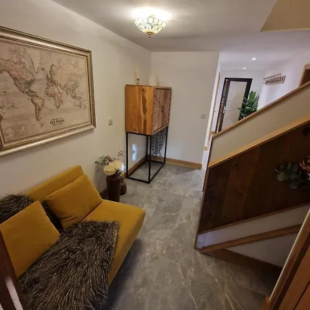 Holiday home Cedar *