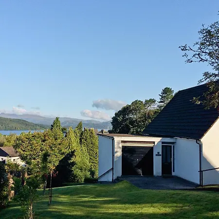 Lakeview Holiday home *