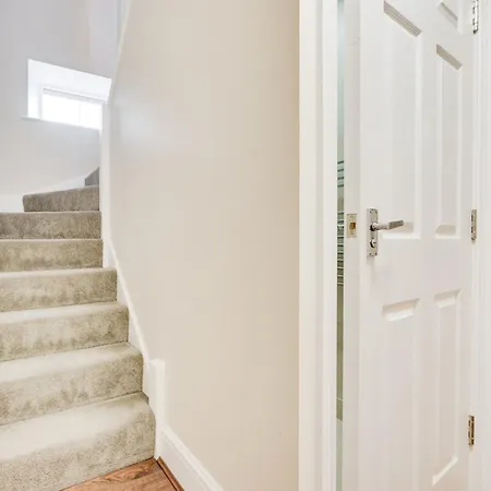 2 Bed In Windermere 78288 Holiday home