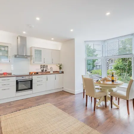 2 Bed In Windermere 78288 Bowness-on-Windermere