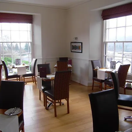 Hotel Oakbank House