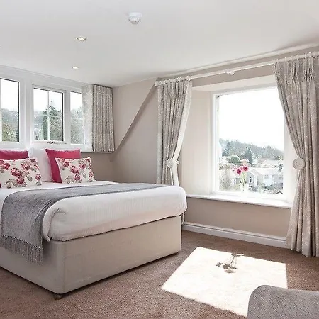 Oakbank House Hotel