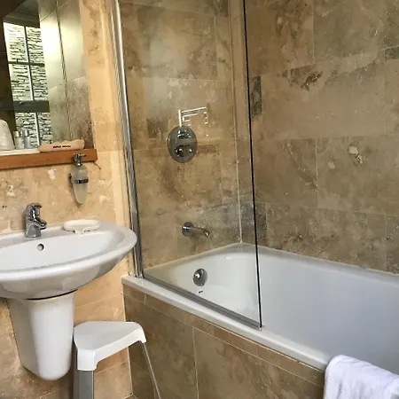 Acomodação com café da manhã  May Cottage B&B Bowness-on-Windermere
