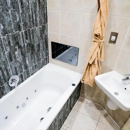 The Cranleigh Boutique Hotel