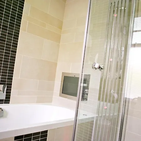 The Cranleigh Boutique Hotel