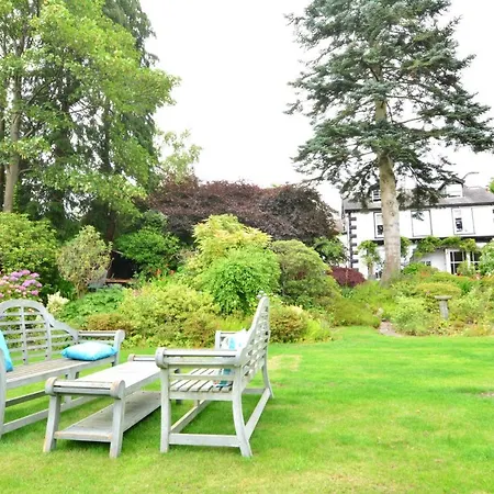 Fairfield House And Gardens Bed & Breakfast