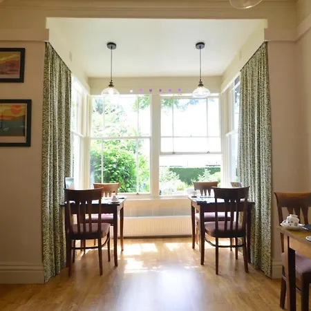 Bed & Breakfast Fairfield House And Gardens
